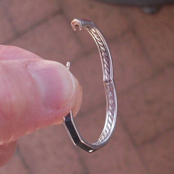 Recently Retired David Yurman Stax Hoop Earrings - 925 Sterling - DY Pouch - Picture 8 of 10